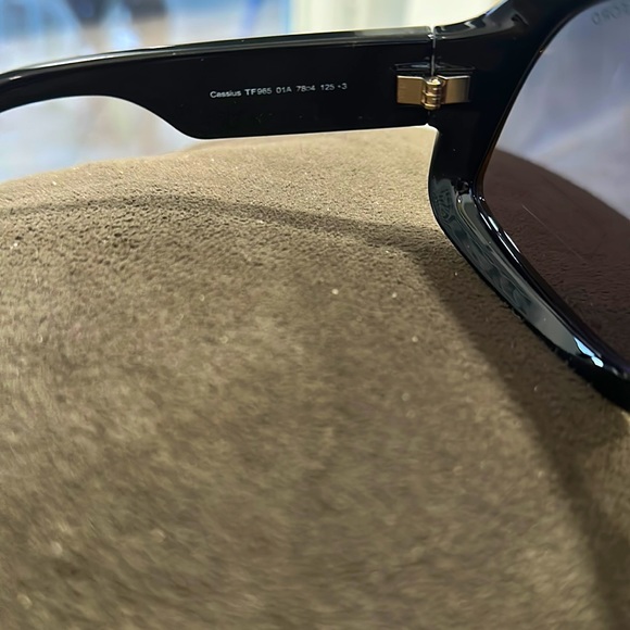 Tom Ford Cassius 78MM Oversized Pilot Sunglasses - Picture 7 of 10